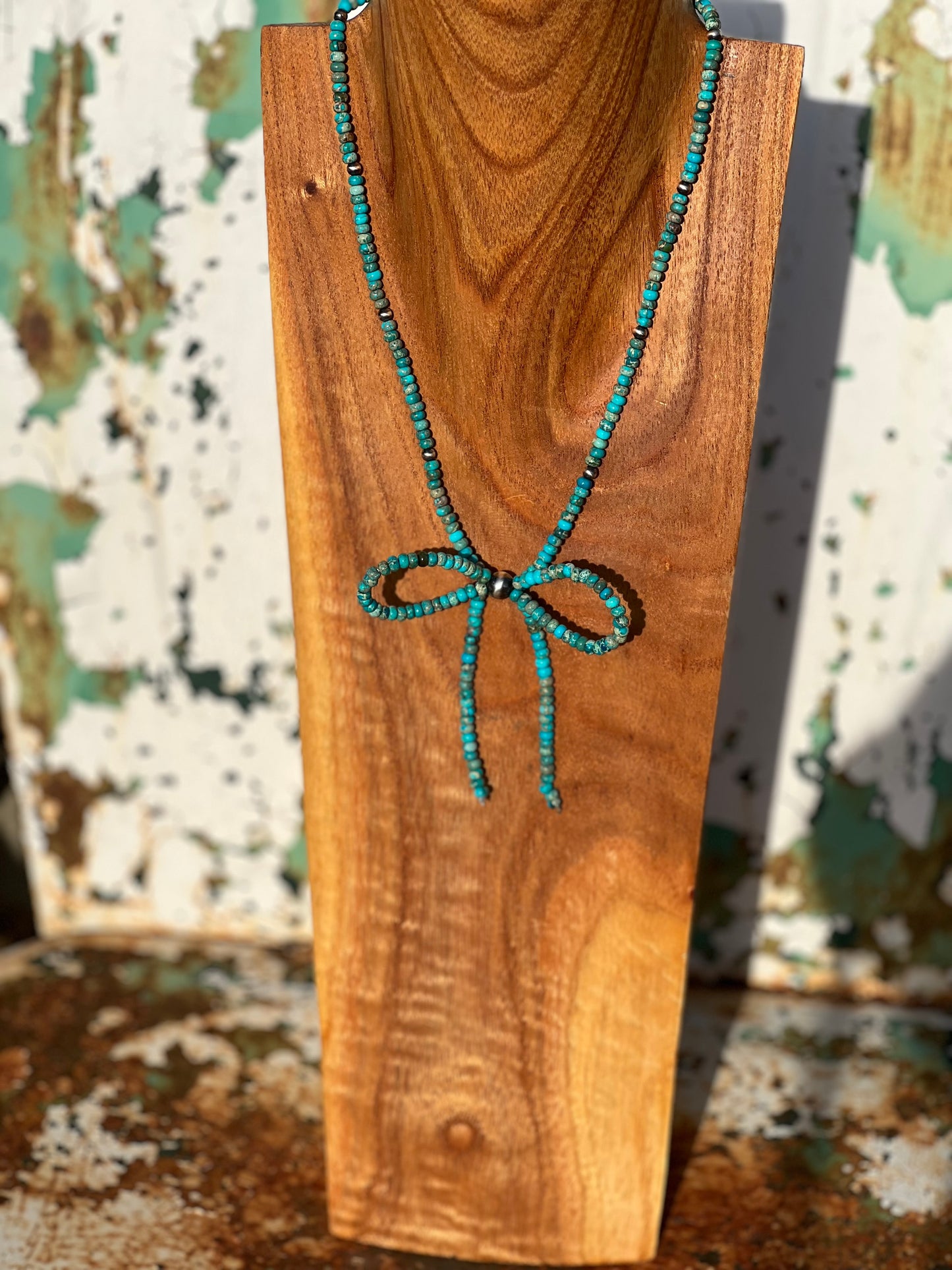 Kingman Bow Necklace