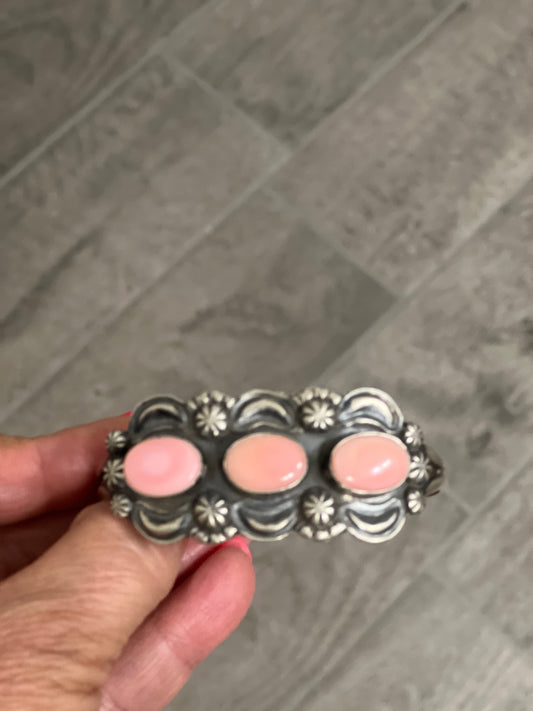 NAVAJO | Pink Conch Cuff