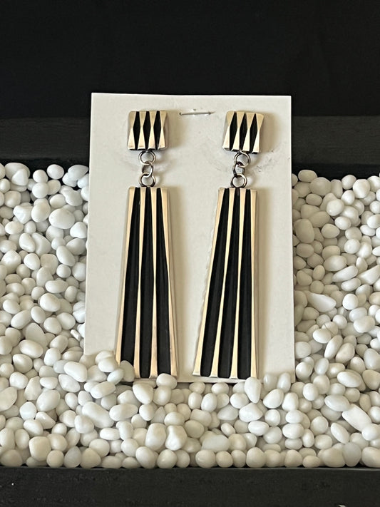 LEANDER TAHE | NAVAJO HANDMADE EARRING